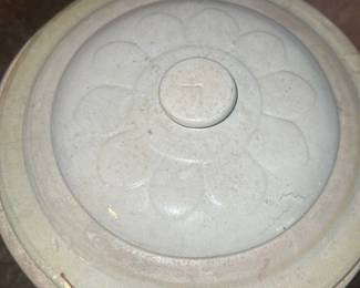 Stoneware Crock with Lid 