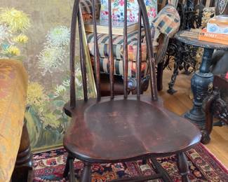 Antique gothic shaped Windsor side chair