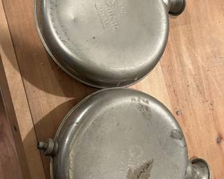 Lot 529 | Vintage Gillette Metal Canteen Flask Flasks
