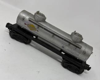 Lot 110 | Lionel Sunoco Tank Car Model Train Car
