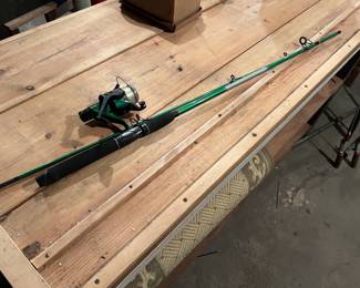 Lot 524 | Master Spectra 3050TG Fishing Pole 405TG Reel
