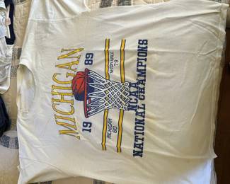 Lot 215 | 1989 U of M NCAA Single Stitch Vintage T Shirt
