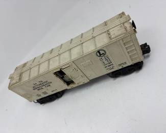 Lot 107 | Lionel 3472 Automatic Refridgerated Milk Car
