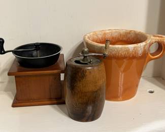 Lot 291 | Pepper Grinders Vintage Wood, Stoneware Mug
