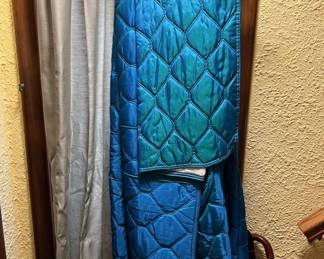 Lot 202 | Iridescent Teal Vintage Bedspread, est. siz Full
