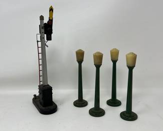 Lot 101 | Lionel Latrobe Lamp Post Train Street Lights
