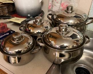 Lot 336 | 4pc Stainless Steel Pan Set Pots Pans
