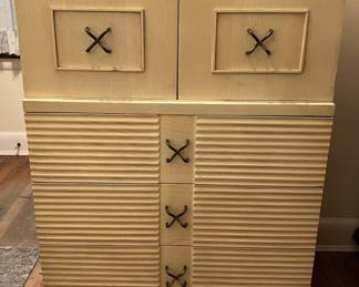 Lot 412 | American of Martinsville Dresser Vintage
