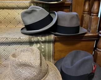 Lot 178 | Vintage As-Is Hats Caps Chapeaus
