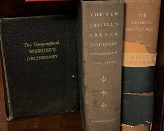 Lot 435 | Specialty Dictionaries French, Readers,
