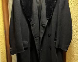 Lot 198 | Jean Andre Fur Collar Mens Wool Dress Coat
