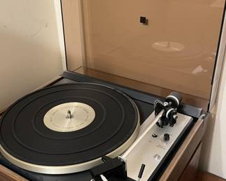 Lot 416 | Dual 601 Turntable Record Player
