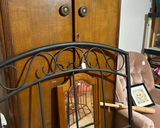 TWIN BED/ANTIQUE WARDROBE