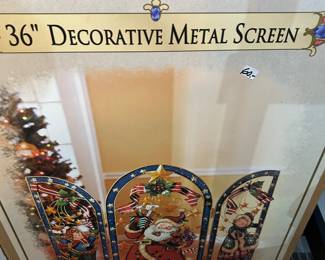 DECORATIVE CHRISTMAS FIREPLACE SCREEN