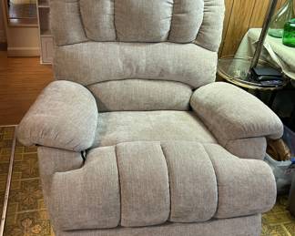 Lift chair recliner