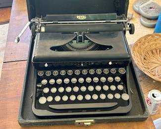 Royal manual typewriter, 1938.