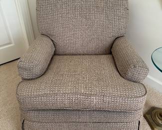 	#60	Barcalounger Chair/Recliner	 $80.00 				