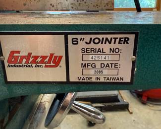 *	#105	Grizzly Anniversary Edition #G0526 6" Jointer	 $400.00 				