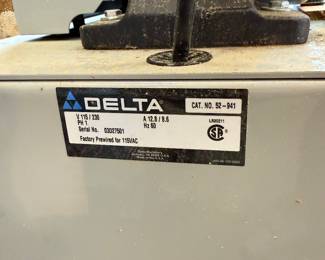 *	#106	Delta 14" woodcutting bandsaw  28-216	 $400.00 				