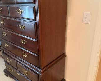 	#90	Thomasville chest of drawers 40x20x57	 $150.00 				