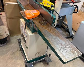 *	#105	Grizzly Anniversary Edition #G0526 6" Jointer	 $400.00 				