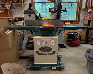 *	#105	Grizzly Anniversary Edition #G0526 6" Jointer	 $400.00 				