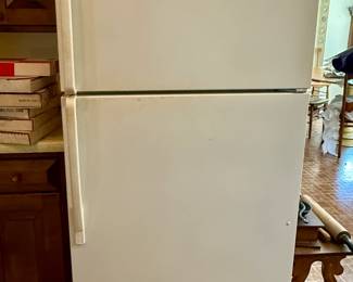 Whirlpool Refrigerator with Top Freezer