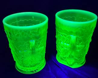 Maple Leaf Uranium Glasses (2 of 4)
