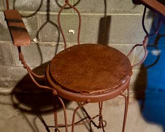 Twisted Metal Ice Cream Parlor Chair with Arms