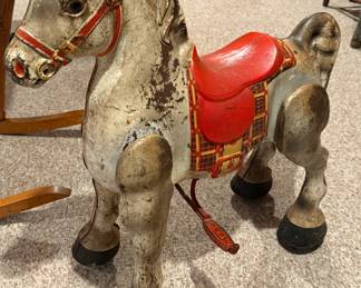 Mobo Ride-on Toy Horse