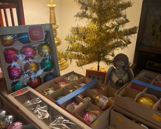 Vintage Christmas Ornaments, Vintage foil table top tree