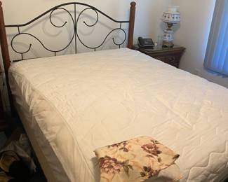 Queen size bed