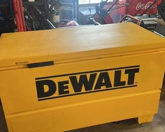 DeWalt Rolling Tool Chest