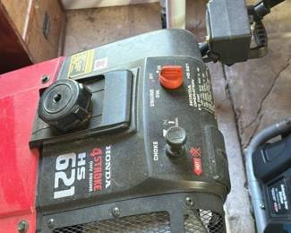 Honda HS720 Snow Blower