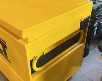 DeWalt Rolling Tool Chest