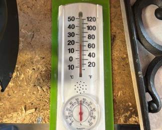 Garden Treasures 9 inch Thermometer with Hygrometer