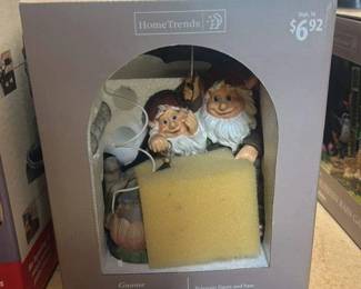 HomeTrends Gnome Rain Gauge