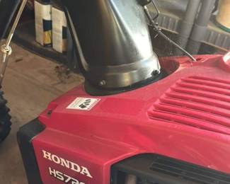 Honda HS720 Snow Blower