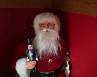 animated santa claus with nutcracker