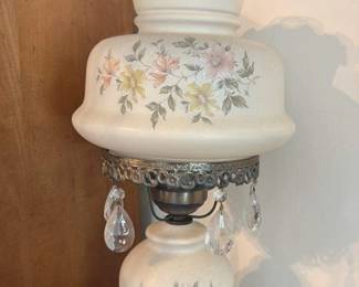 Vintage Floral Table Lamp with Crystal Accents