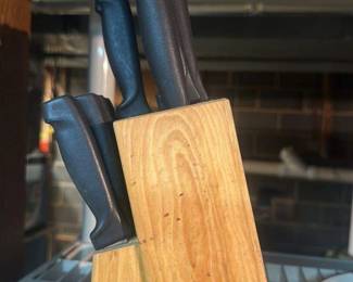 Wooden Knife Block with 10 knives