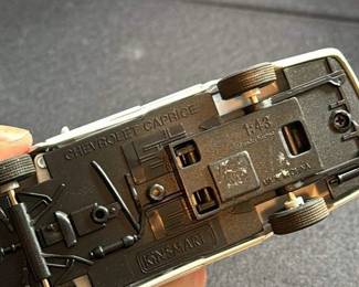 Kinsmart 1996 Chevrolet Caprice Police Car Diecast Model