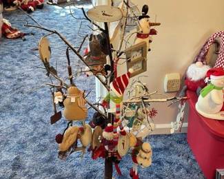 primitive folk art christmas tree