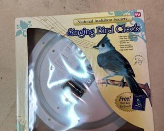 National Audubon Society Singing Bird Clock