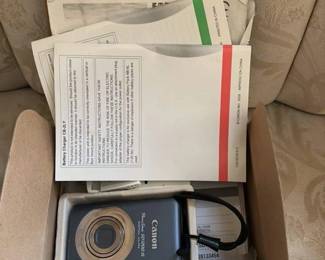 Canon PowerShot SD1200 IS Digital ELPH