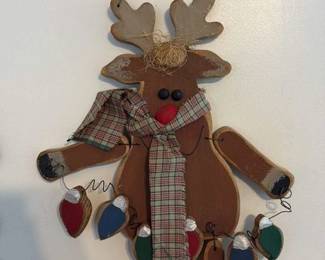 wooden reindeer christmas decoration