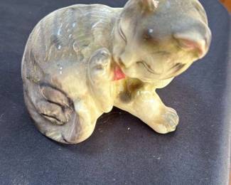 Vintage Ceramic Kitten Figurine