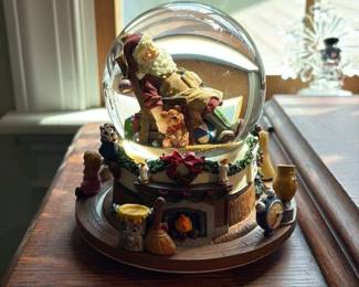 Santa Claus Teddy Bear Snow Globe