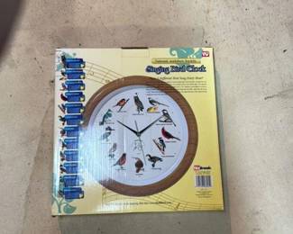 National Audubon Society Singing Bird Clock