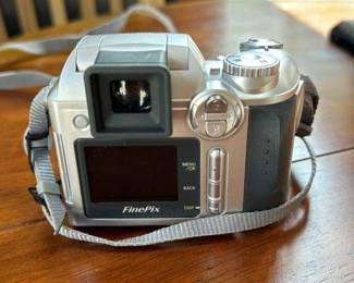 Fujifilm FinePix S3000 Digital Camera